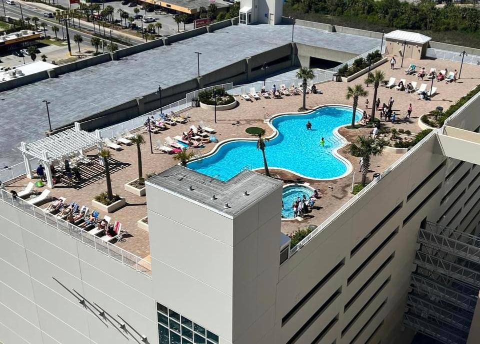 Laketown 5 Pools Steps To Family Friendly Panama City Beach