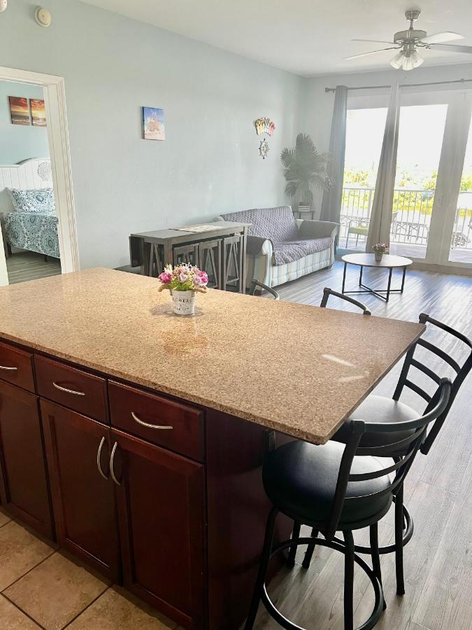 Laketown 5 Pools Steps To Family Friendly Apartment